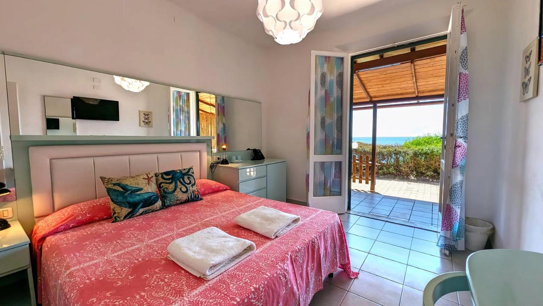 Hotel Capo Sud Lacona Buitenkant foto